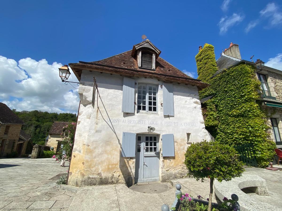 Вилла Spacious Country House In Normandie Moulins-le-Carbonnel Экстерьер фото